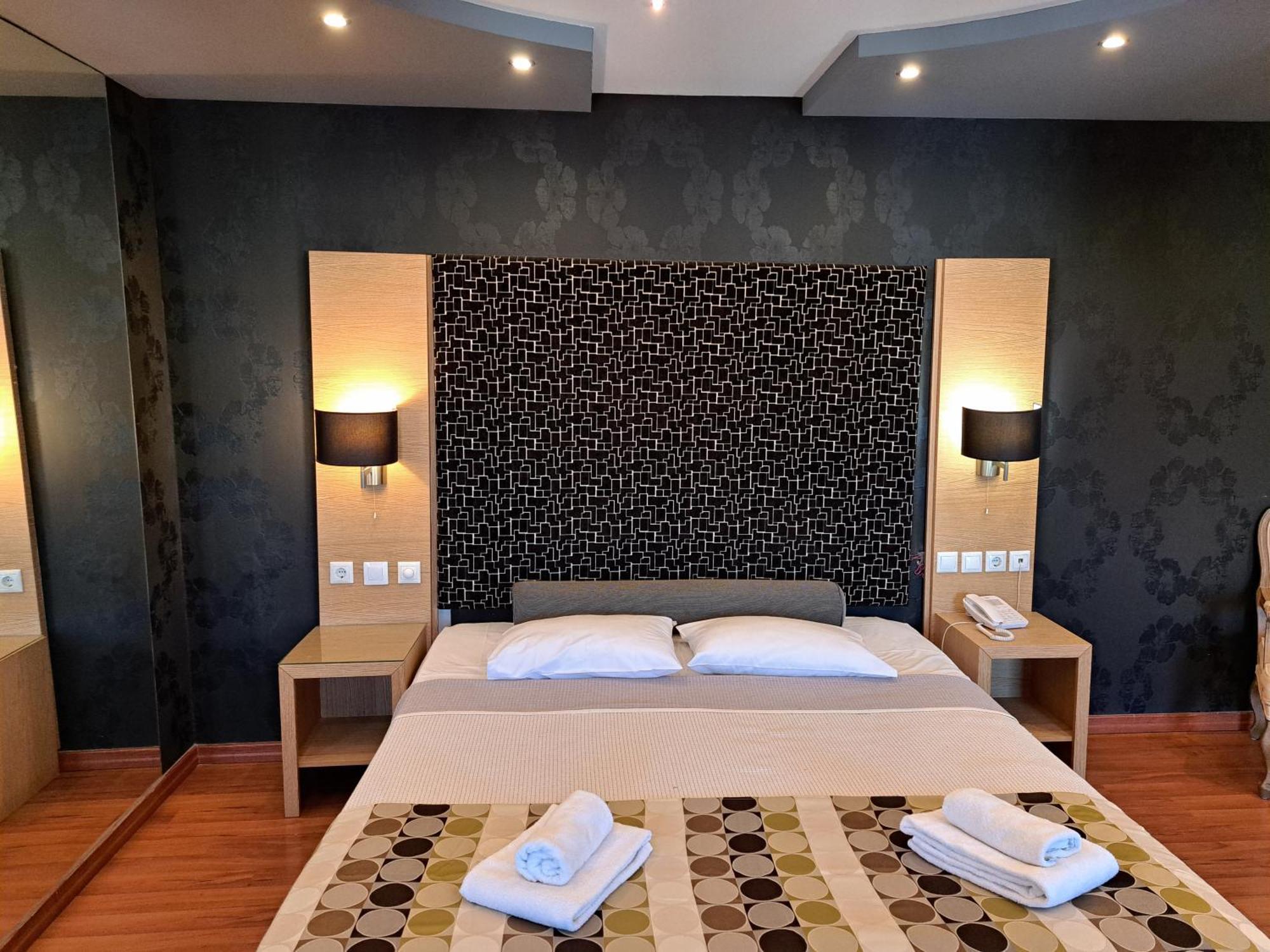 Nefeli Hotel Alimos Экстерьер фото