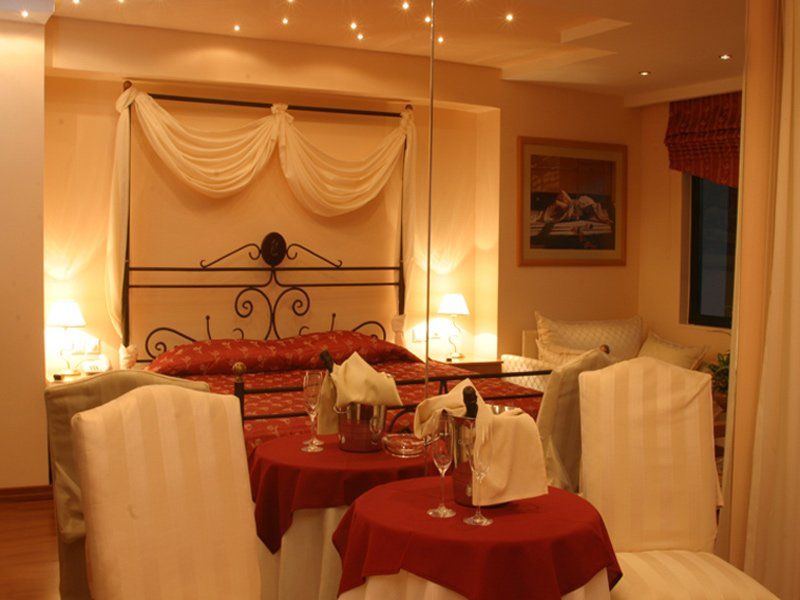 Nefeli Hotel Alimos Экстерьер фото